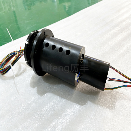 履带式起重机 / 汽车吊适用液电一体滑环